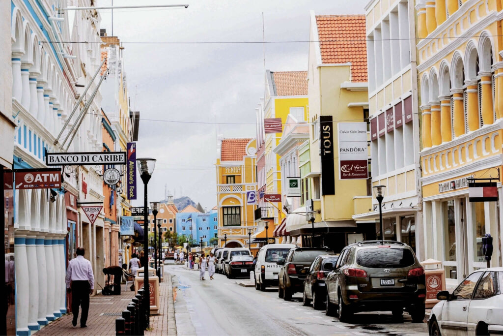 Heb je een auto nodig op Curaçao?