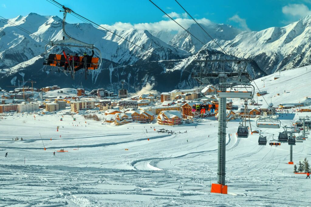 Op wintersport naar de Alpe d'Huez: dit moet je allemaal weten