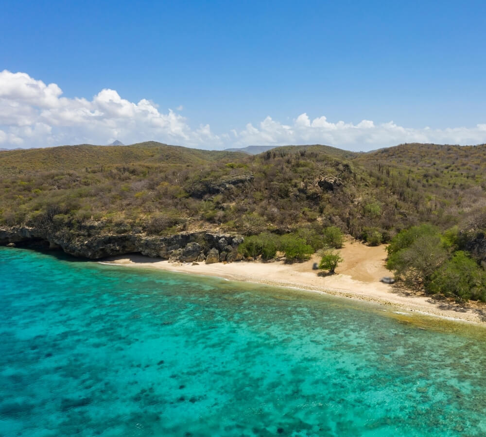 Verbogen stranden op Curaçao: Playa Manzaliña
