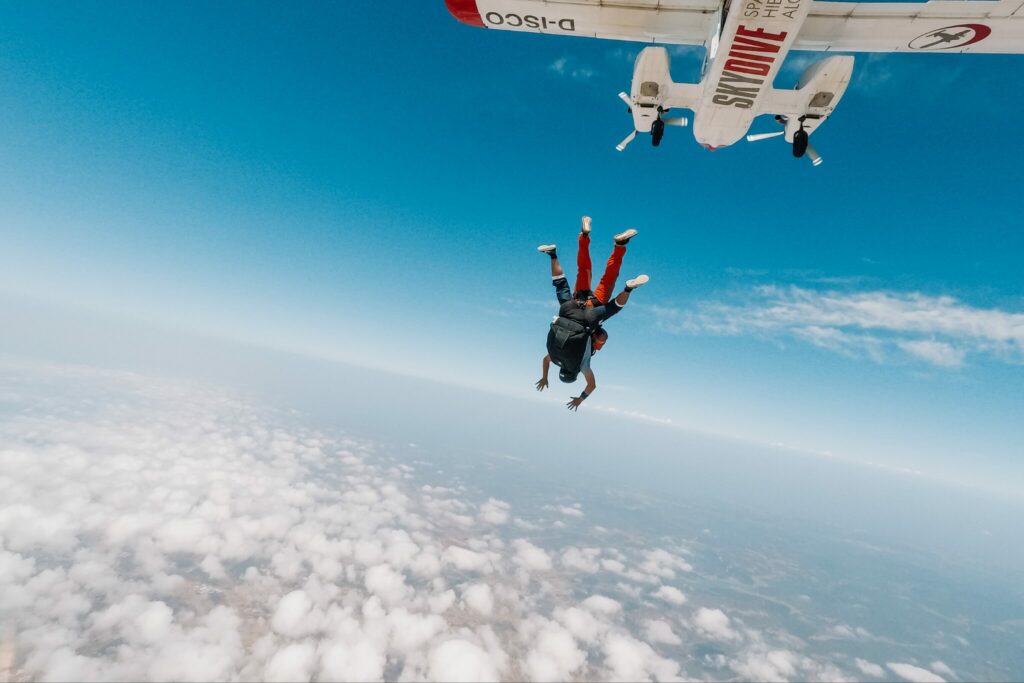 Waar in Nederland kun je parachutespringen?