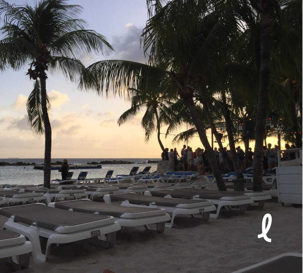 Dit zijn de mooiste stranden op Curaçao: Mambo Beach